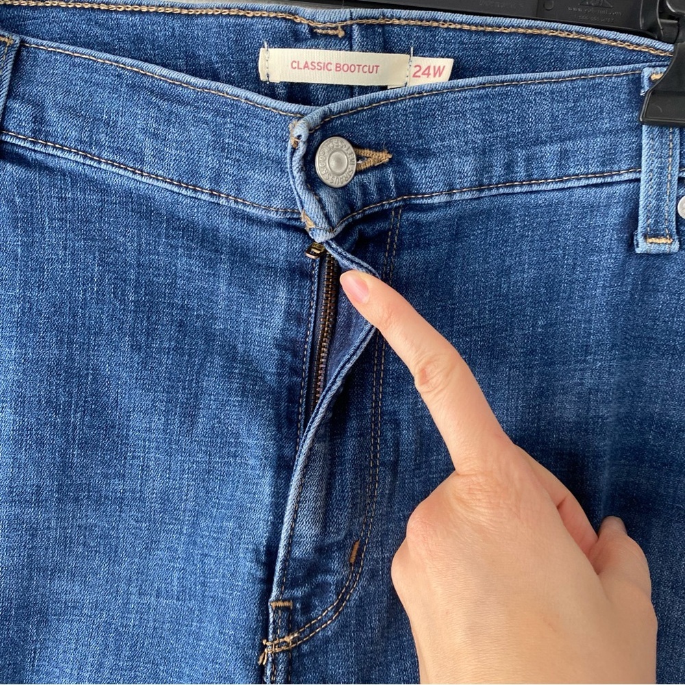 Levi's Women's Classic Bootcut Jeans Blue Stretch Size 24W Cotton Blend New - Picture 8 of 15